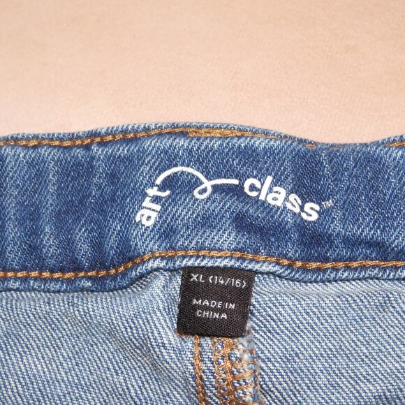 Art Class Light Wash Distressed Denim Cut Off Girls Jean Shorts - Picture 5 of 6